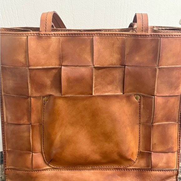 PATRICIA NASH VINTAGE STYLE WOVEN LEATHER TOTE. 12” (H) × 13” (W) × 5” (D) - Picture 9 of 16